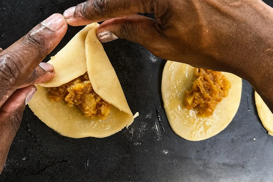 Assemble the pine tarts